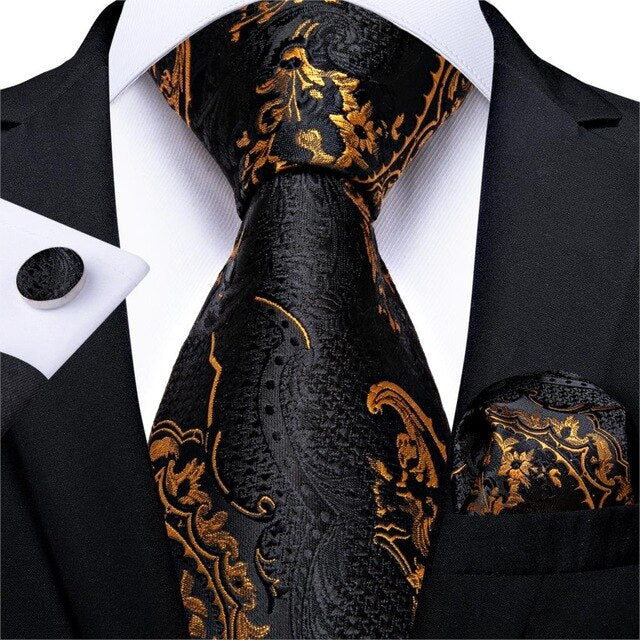 Black/gold Paisley Silk Tie 7313