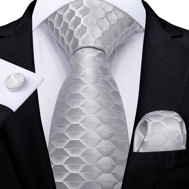 Silver/Scale 100% Silk Tie For Men Hanky Cufflinks Set 7224